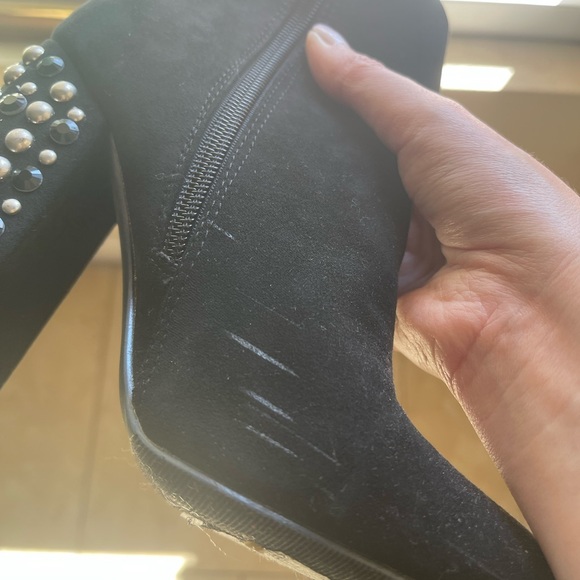 Booties - Picture 4 of 4